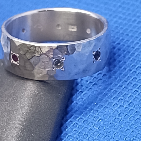 Sterling Silver Hammered Wide Band with Multi Color Stones - Picture 3 of 9